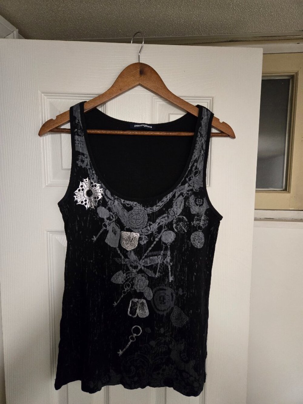 Penningtons Ribbed Size X Printed Tank Top (16.5" PTP)